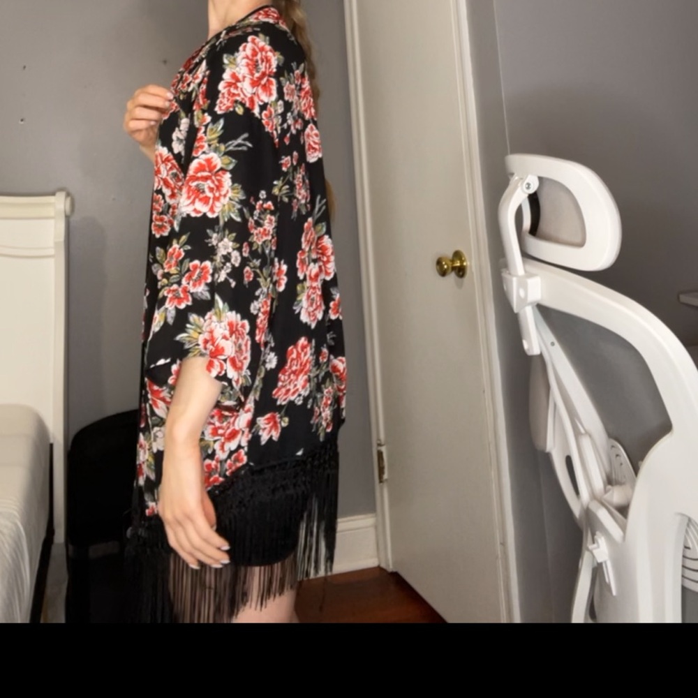 Cardigan - Picture 2 of 7